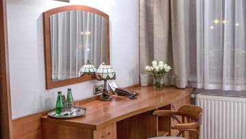 Фото номера Двухместный номер с 1 кроватью или 2 отдельными кроватями Отель Hotel Kosmowski г. Вжесня 8