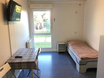 Фото номера Одноместный номер Хостелы Hostel Wrzesnia г. Вжесня 2