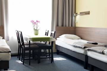 Фото номера Четырехместный номер Хостелы Hostel Azymut г. Вжесня 3
